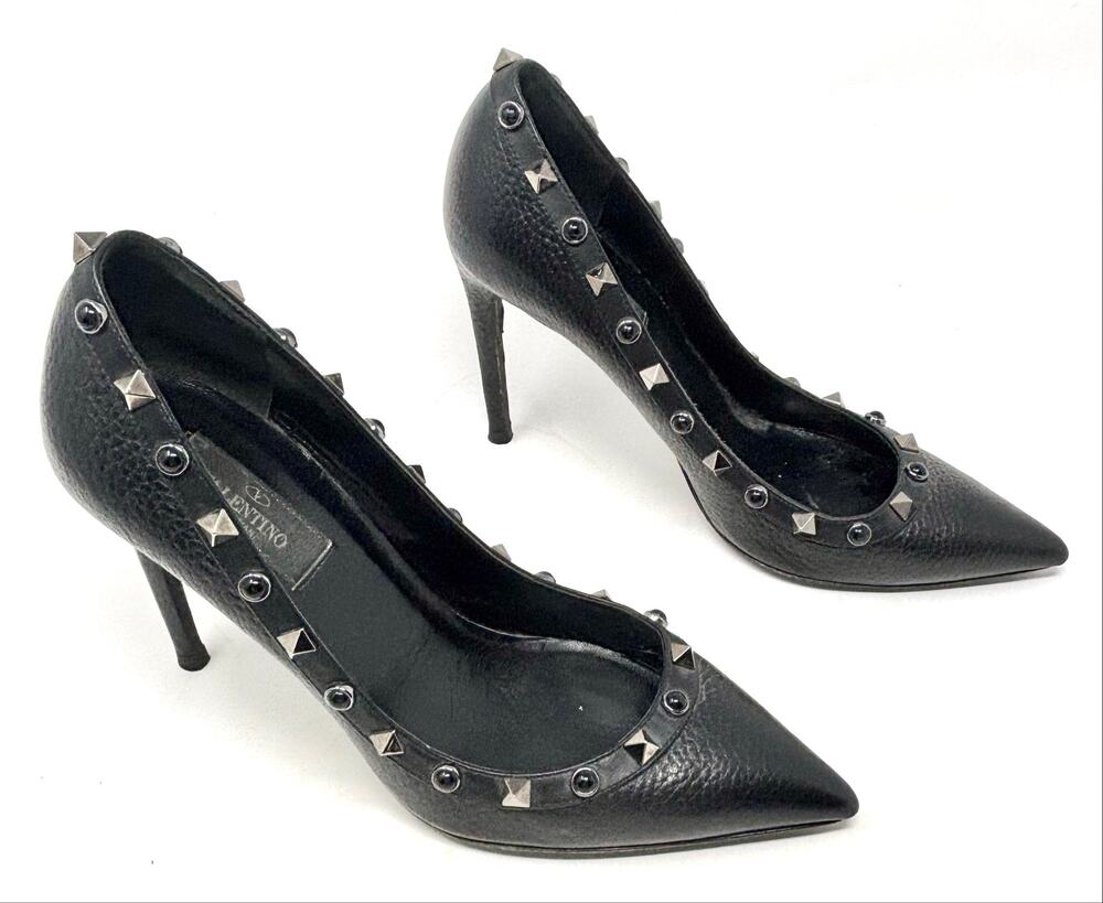 Valentino Garavani Rockstud Pumps Black Leather Studded Heels 37
